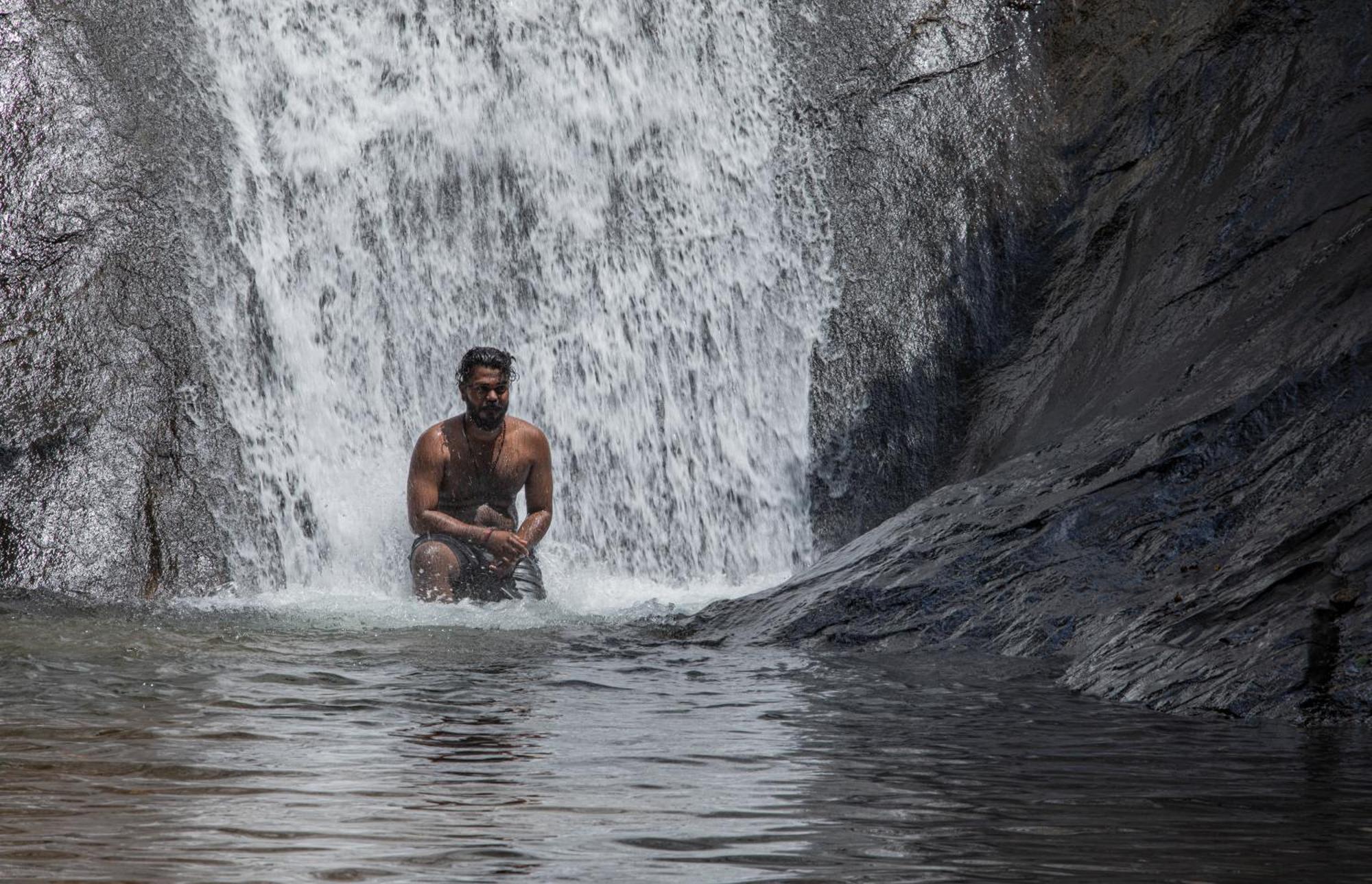 Aruvikuzhy Waterfalls Villa Kozhancheri Esterno foto