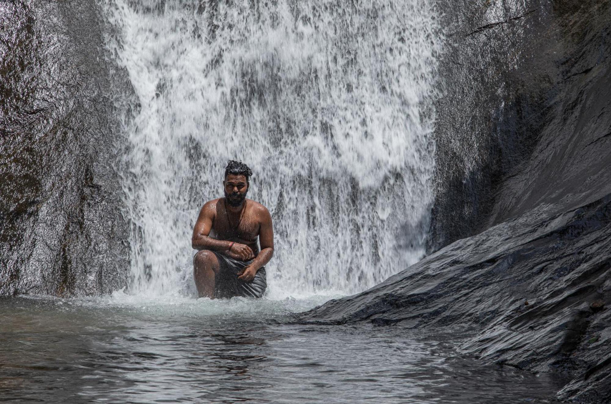 Aruvikuzhy Waterfalls Villa Kozhancheri Esterno foto